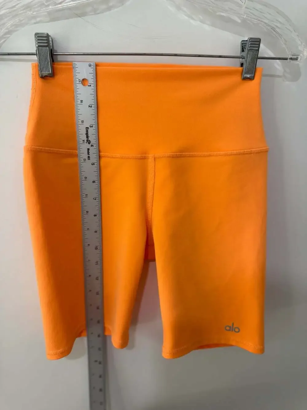 Alo Yoga High-Waist Airbrush Biker Short Orange XS